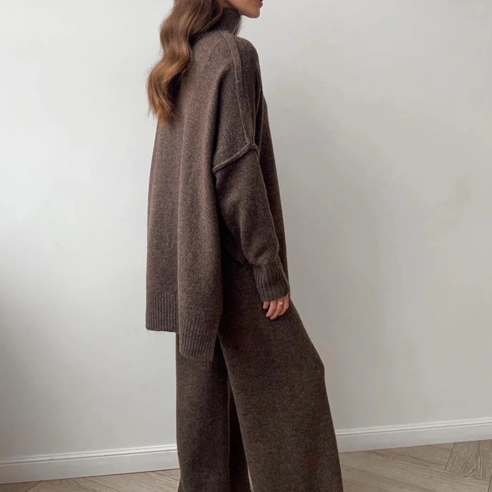 Collared Sweater Set - Picture 3 of 3